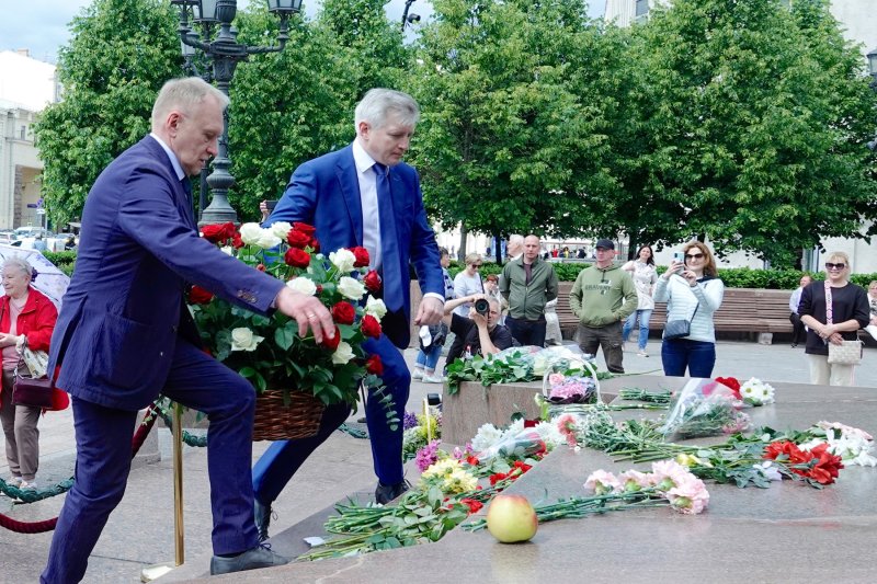 Пушкинский день собрал национальных поэтов России