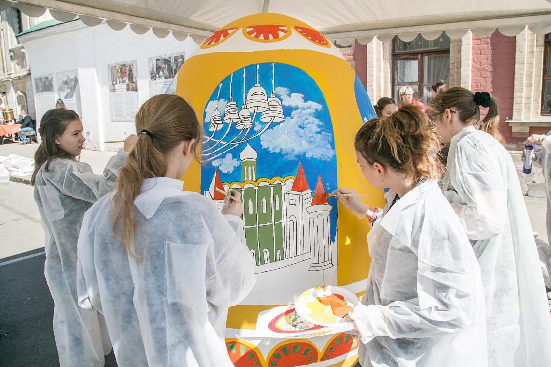 Празднование Пасхи в храмах Москвы