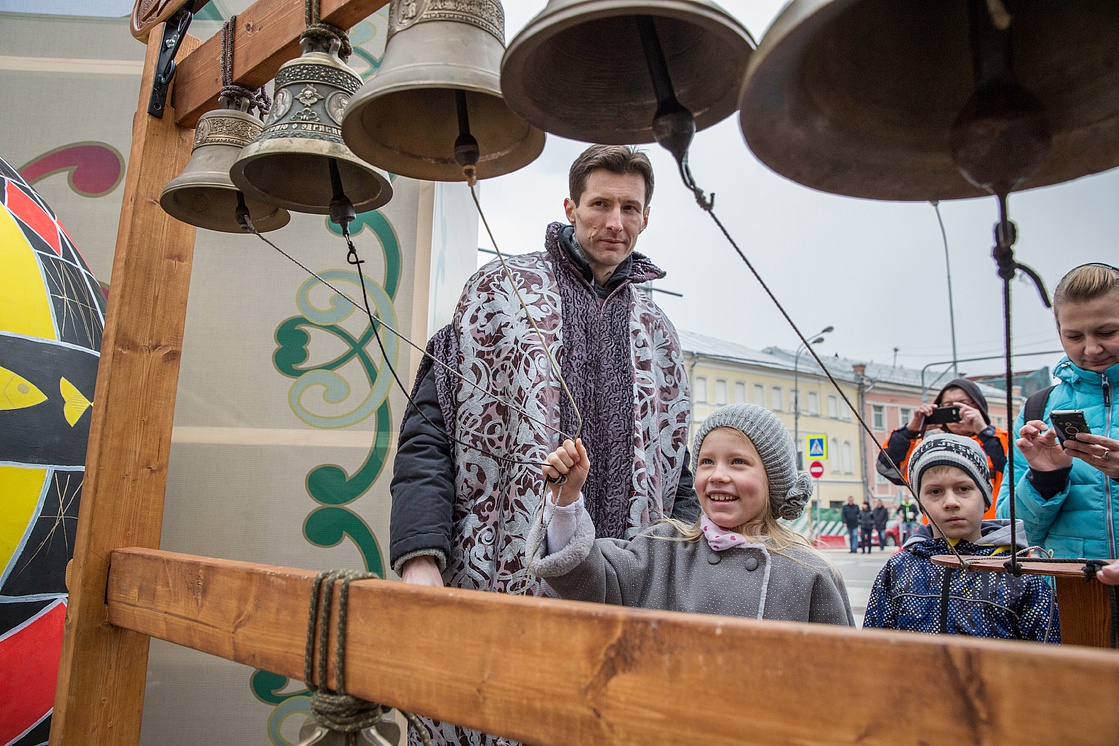 Празднование Пасхи в храмах Москвы