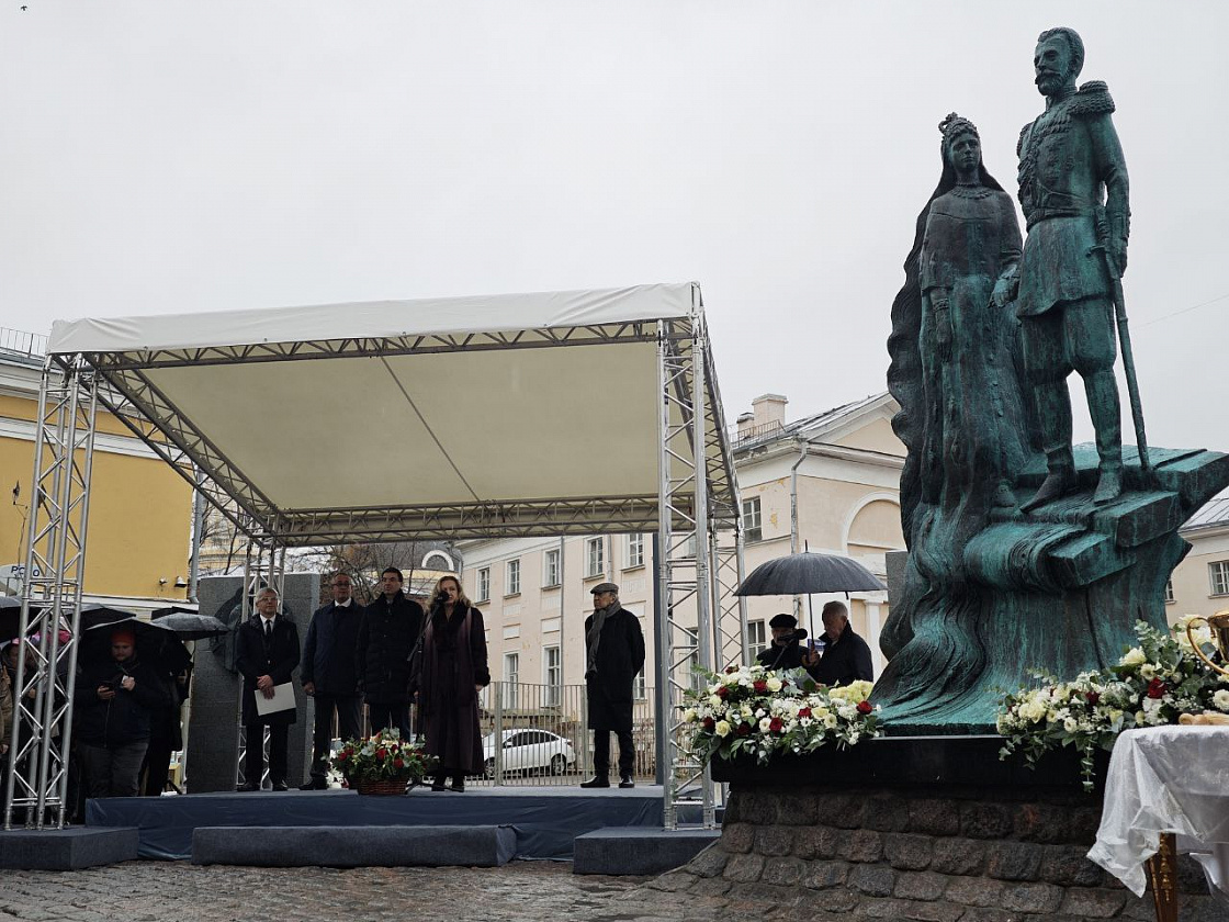 В Москве открыли памятник князю Сергею Александровичу и Елизавете Федоровне