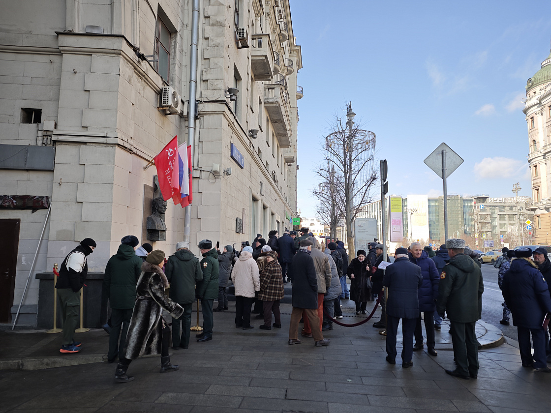 В столице прошло открытие мемориальной доски полковнику Алексею Волошину 